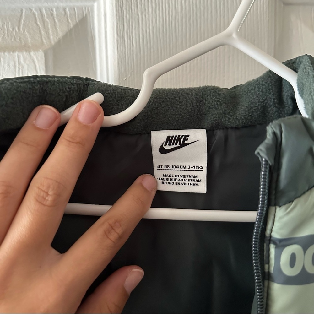Nike Toddler Vest Green Size 4T - Picture 7 of 8